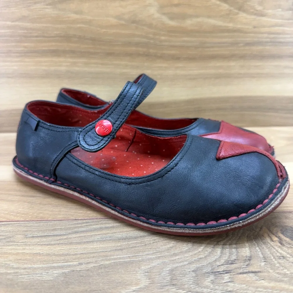 CAMPER Big Girls 3.5 EU 35 Mary Janes Star Black Leather Red Snap Button School